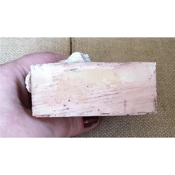 Vintage Dog In Window Resin Figurine Whimsical Kitsch Puppy Love Cottage Core - Picture 7 of 8